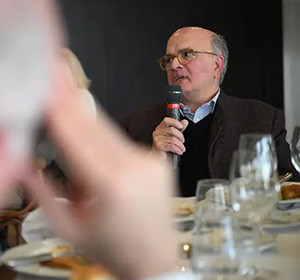 O nosso Estado está doente. Precisa de fazer uma reflexão